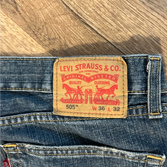Levi’s 505 Men’s Jeans regular fit 36x32 - Picture 5 of 7